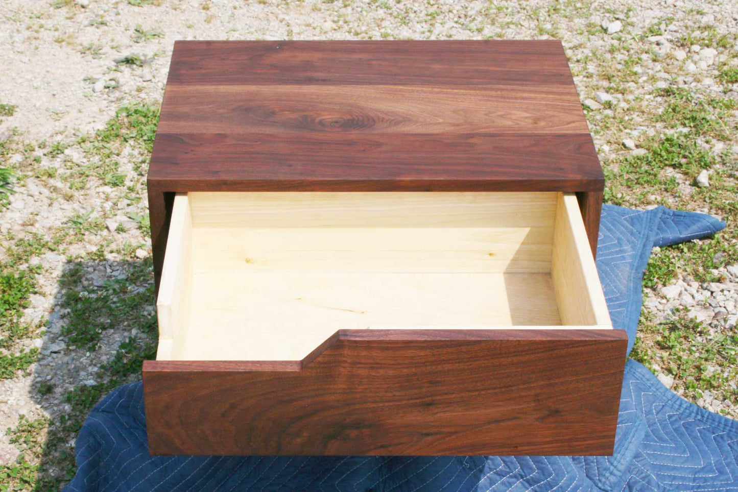 wall hung nightstand