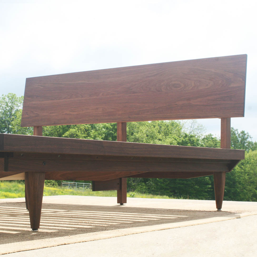 Mid Century Platform Bed with Slanted Headboard ncrns02
