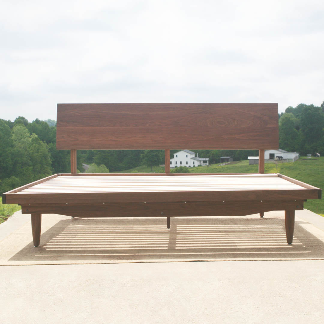 Mid Century Platform Bed with Slanted Headboard ncrns02