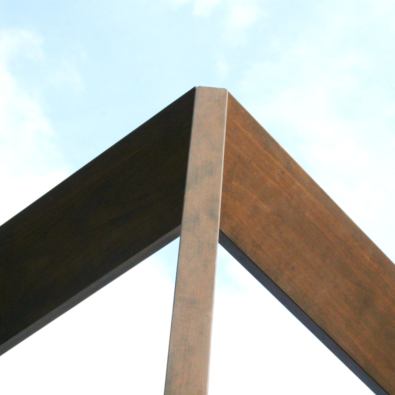 joint of Modern canopy bed with compound angle joints