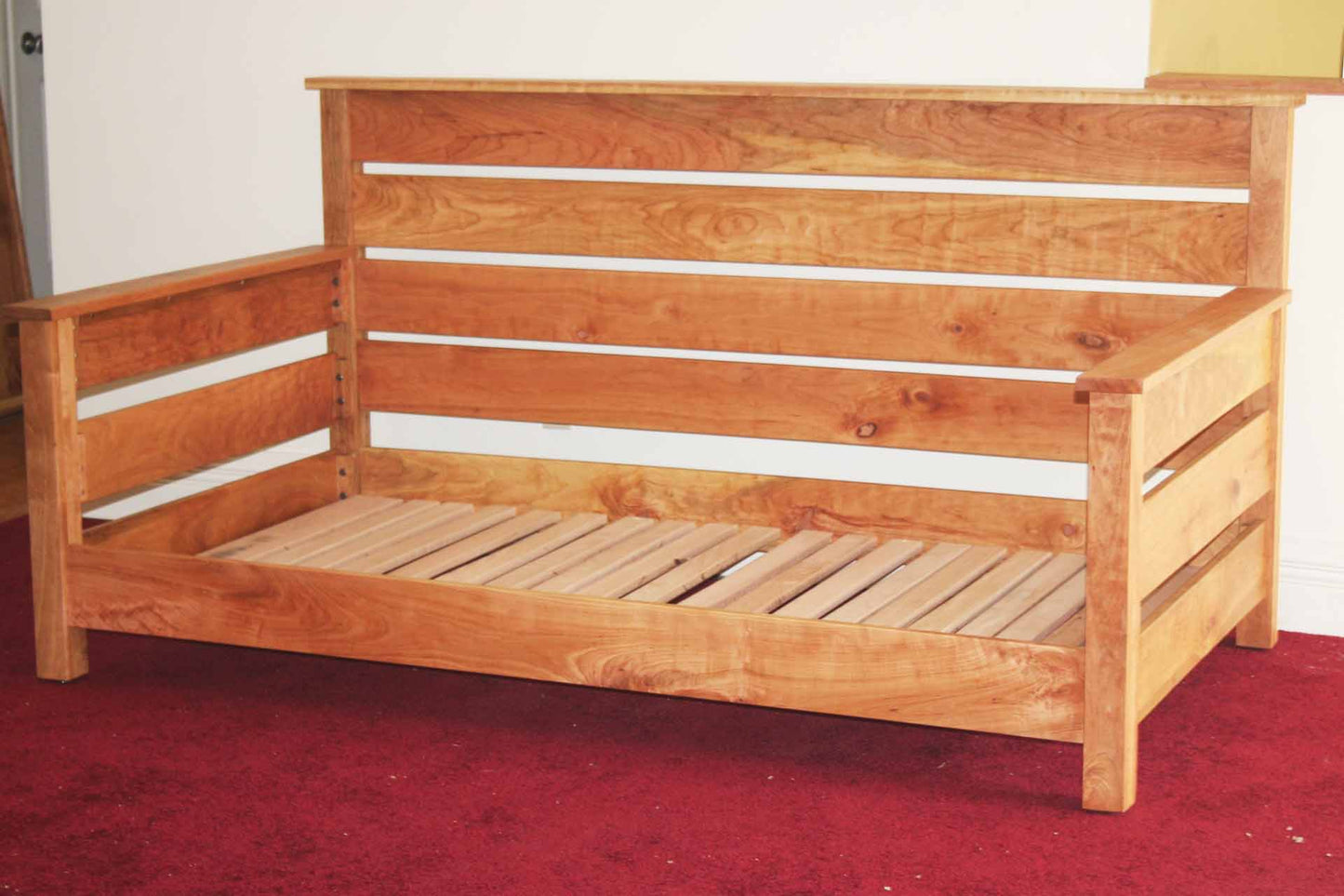 day bed front view
