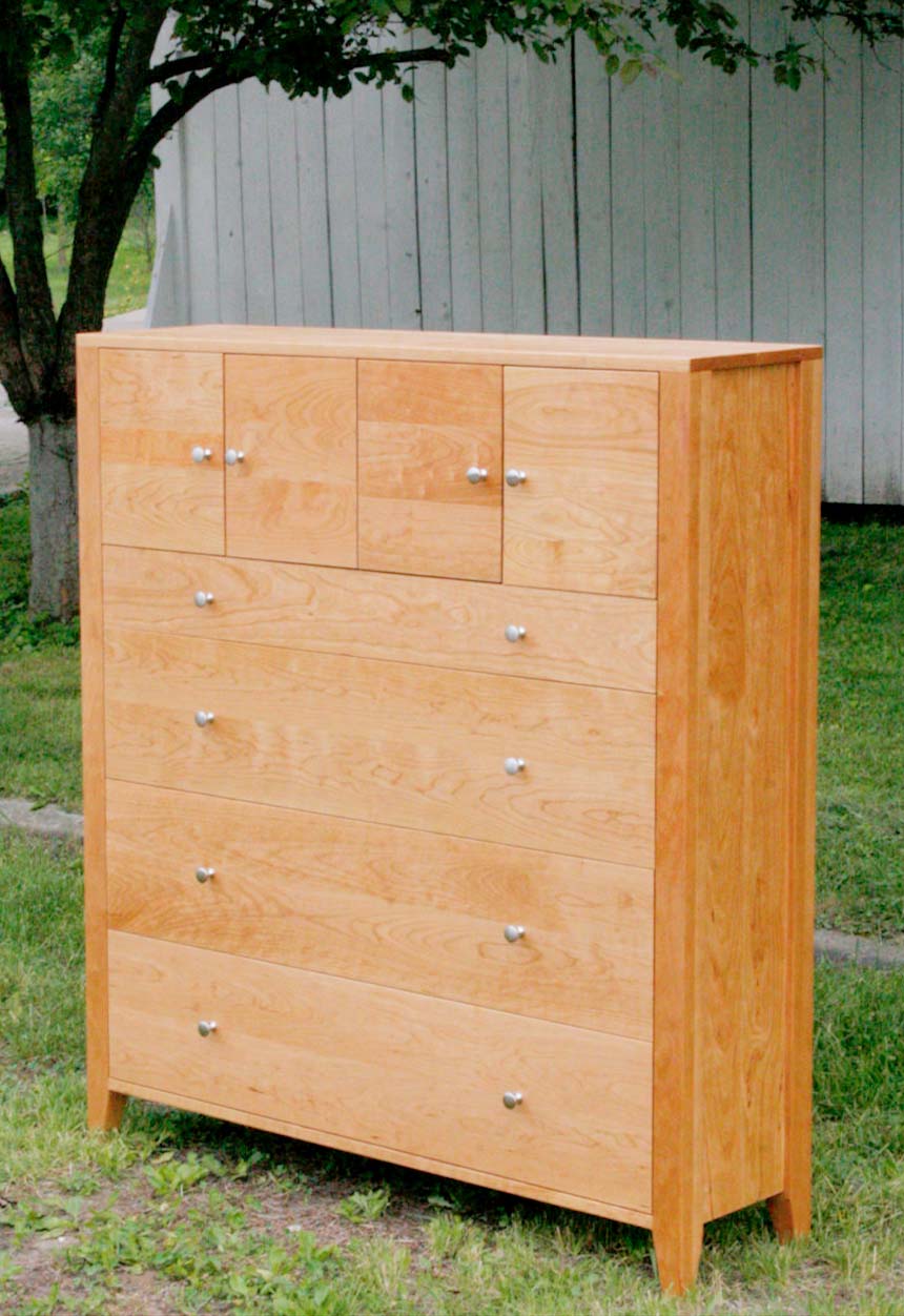 angled view Dresser with 4 inset drawers hardwood