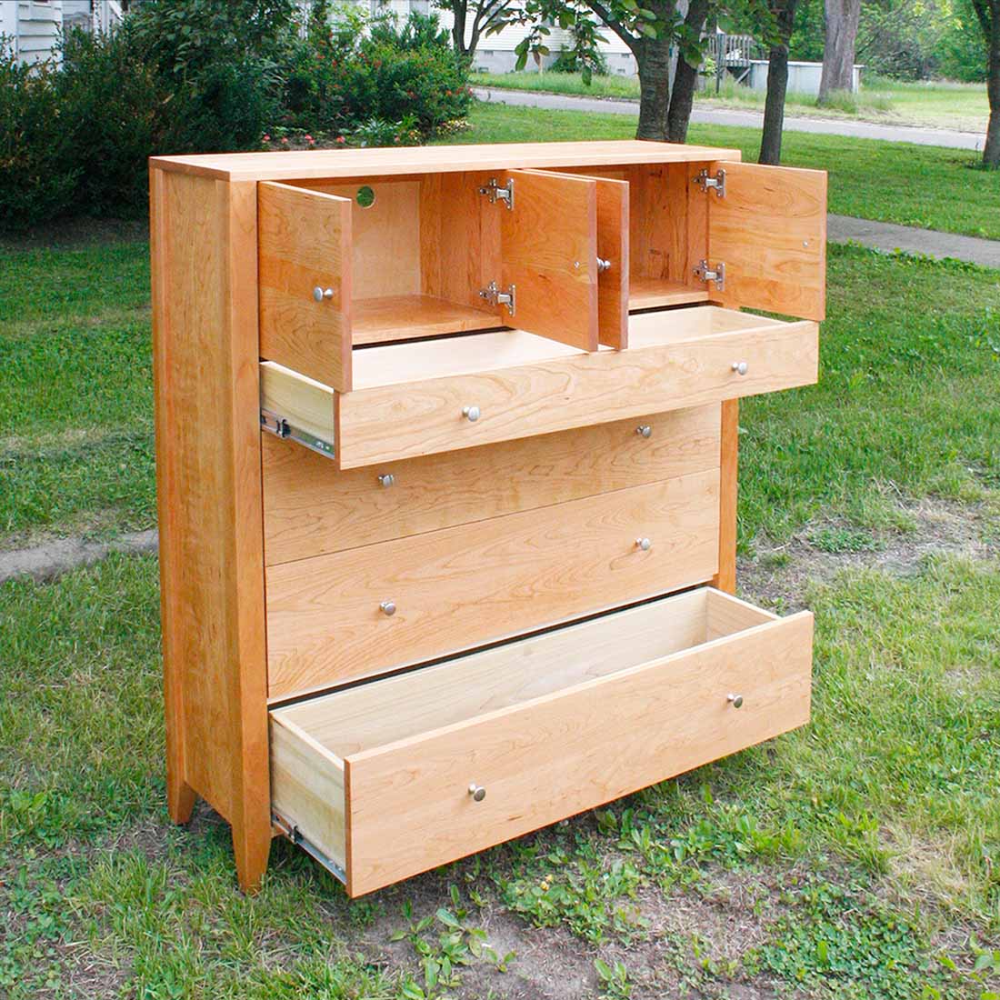 drawers open Dresser with 4 inset drawers