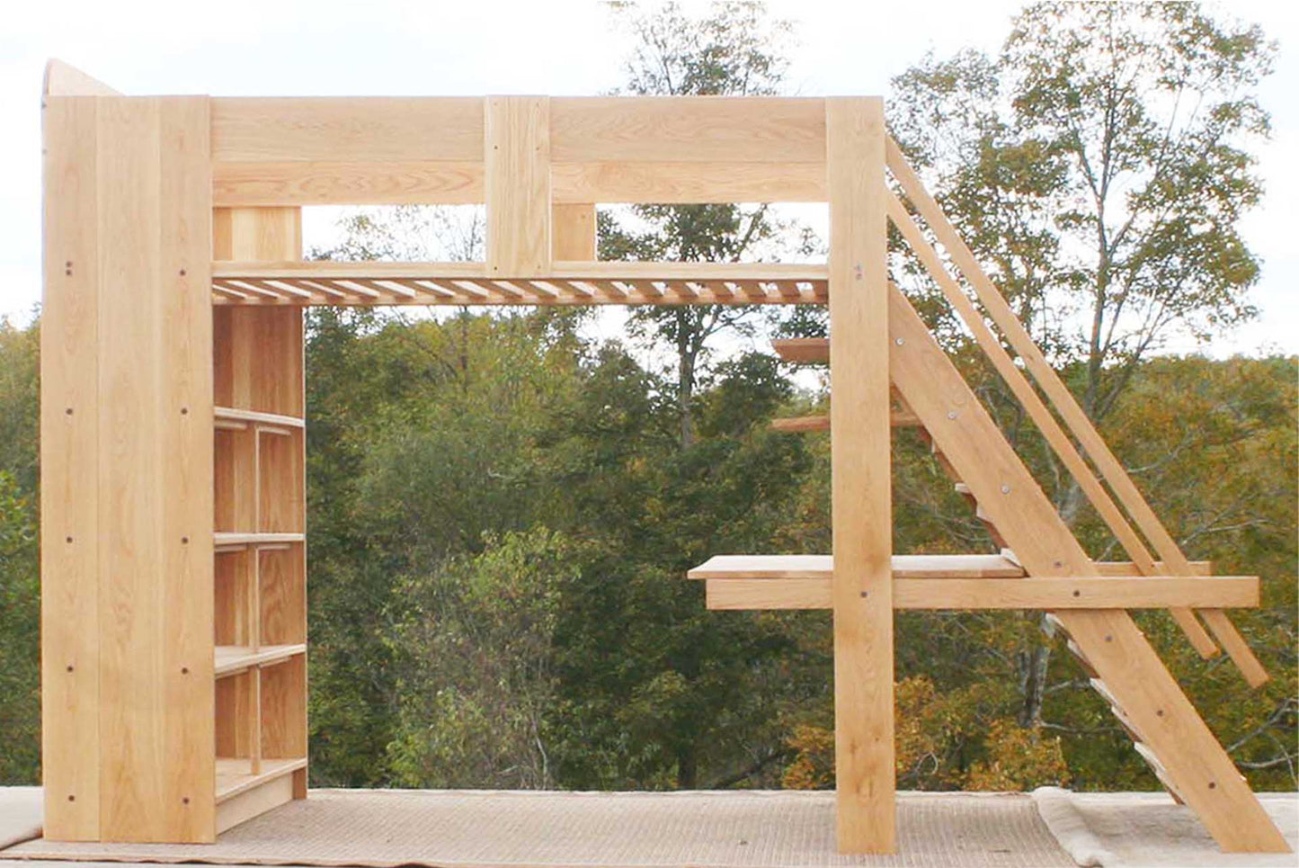 Loft bed with desk, stairs, and medium-depth shelves lbsnv01
