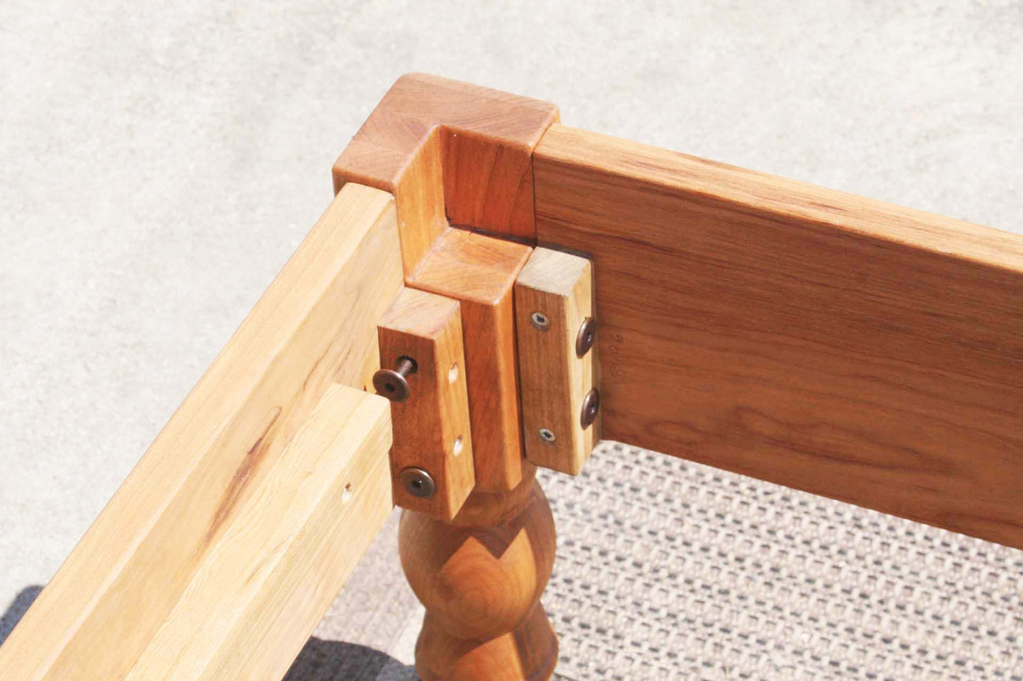 joint of natural Cantilever storage bed with 4 drawers and headboard