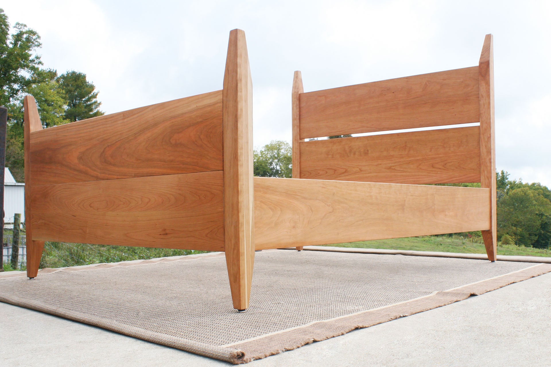 bottom angled view box spring bed with tapered posts