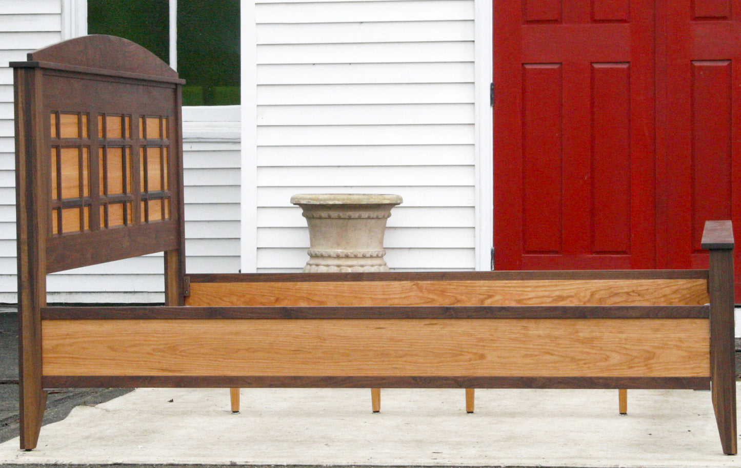 box bed with a grid pattern side view