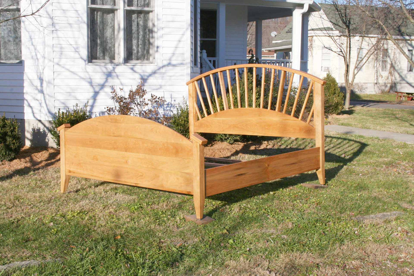 natural spindle bed