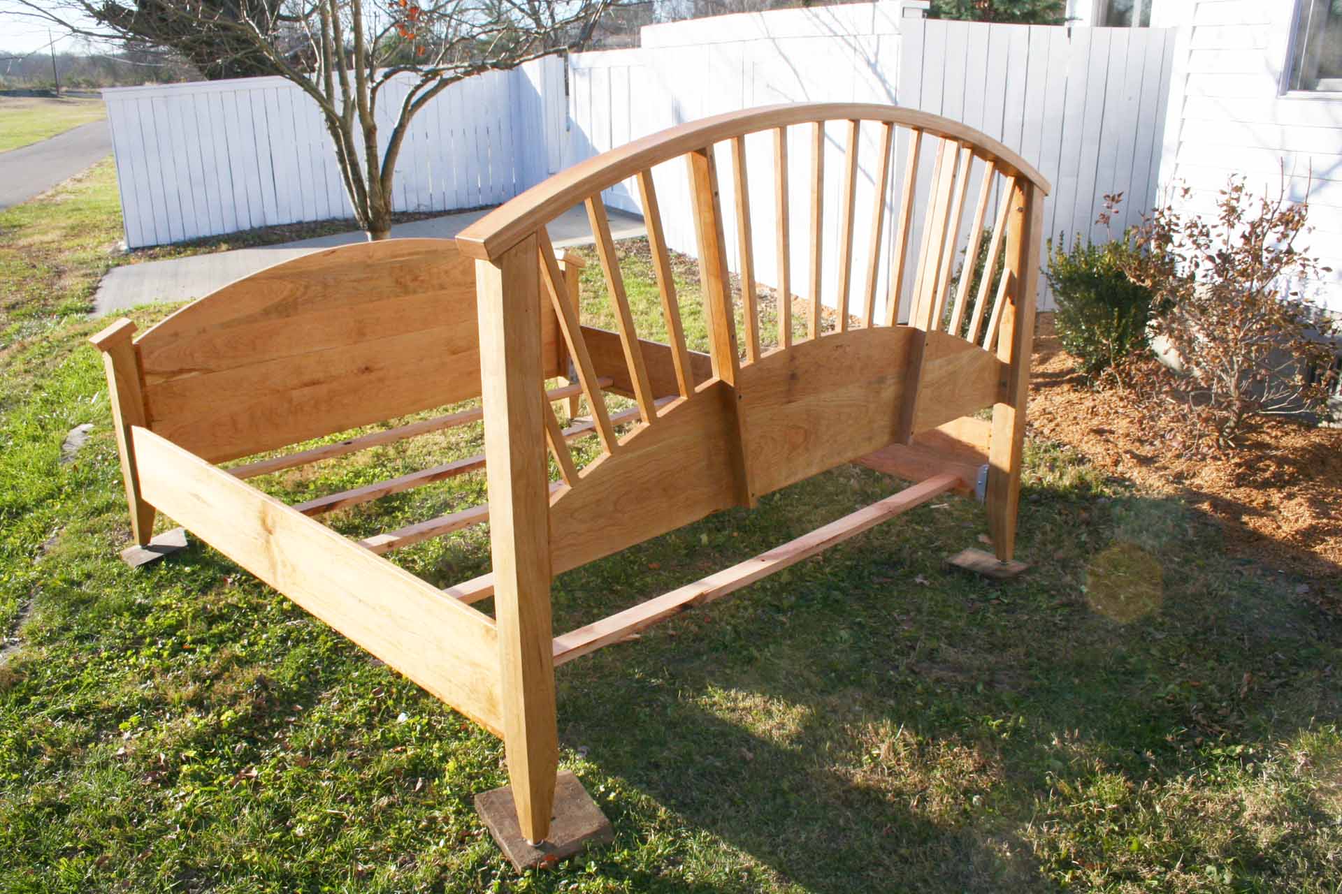 arched bed with spokes rear view