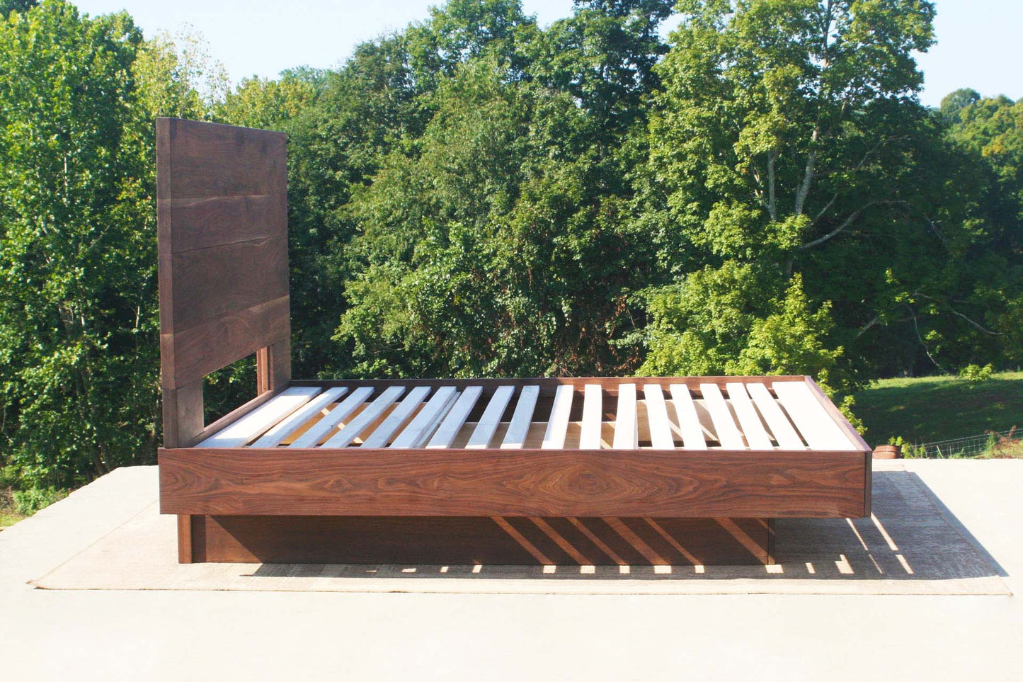 side view floating platform bed
