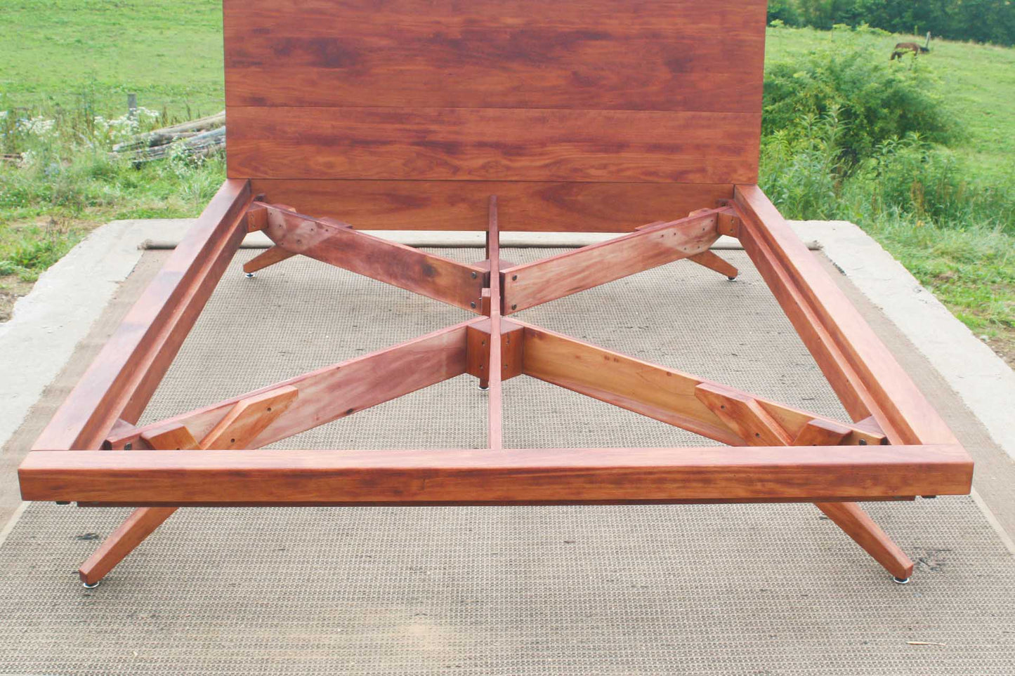 Mid century platform bed without slats