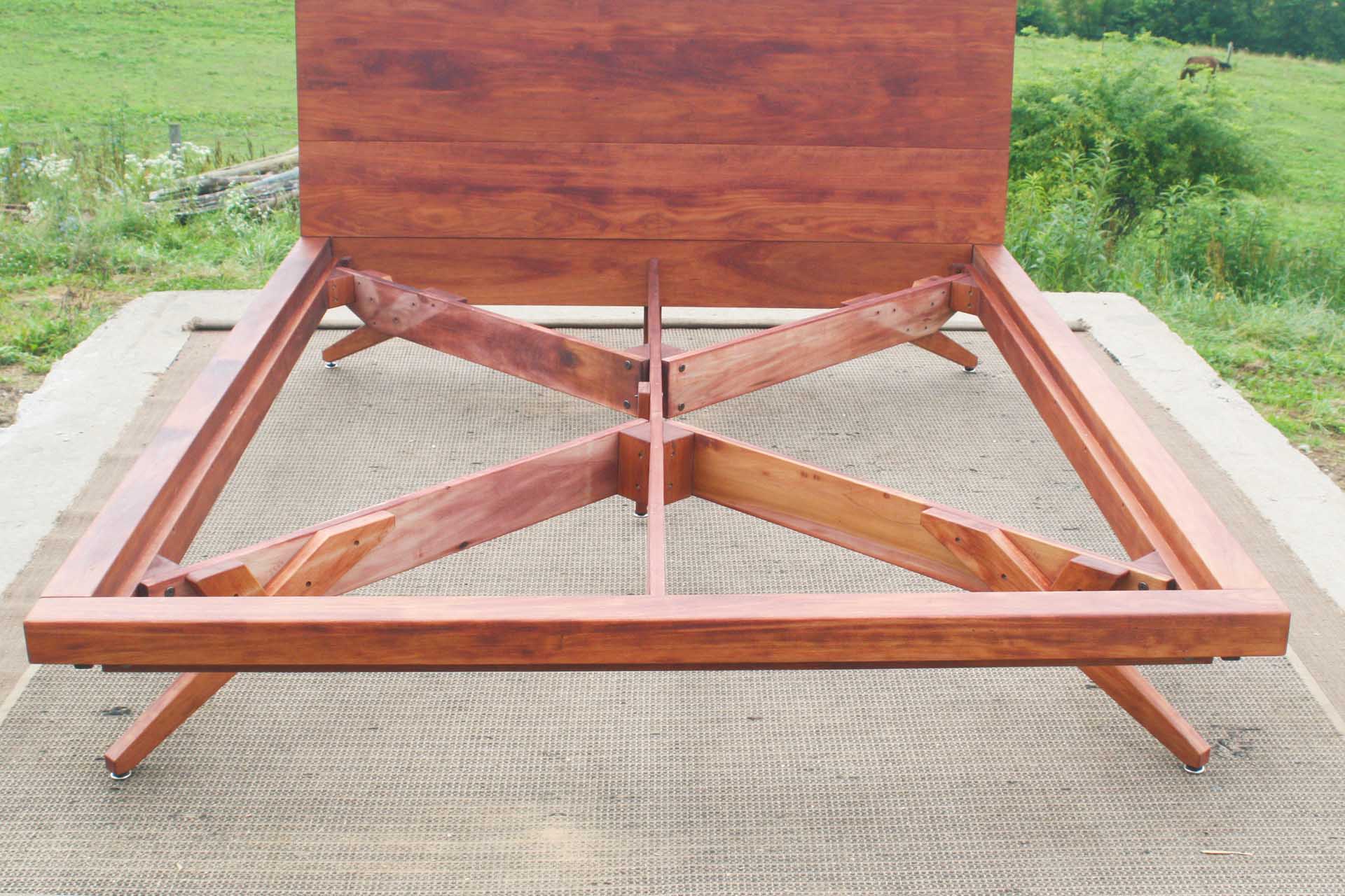 Mid century platform bed without slats