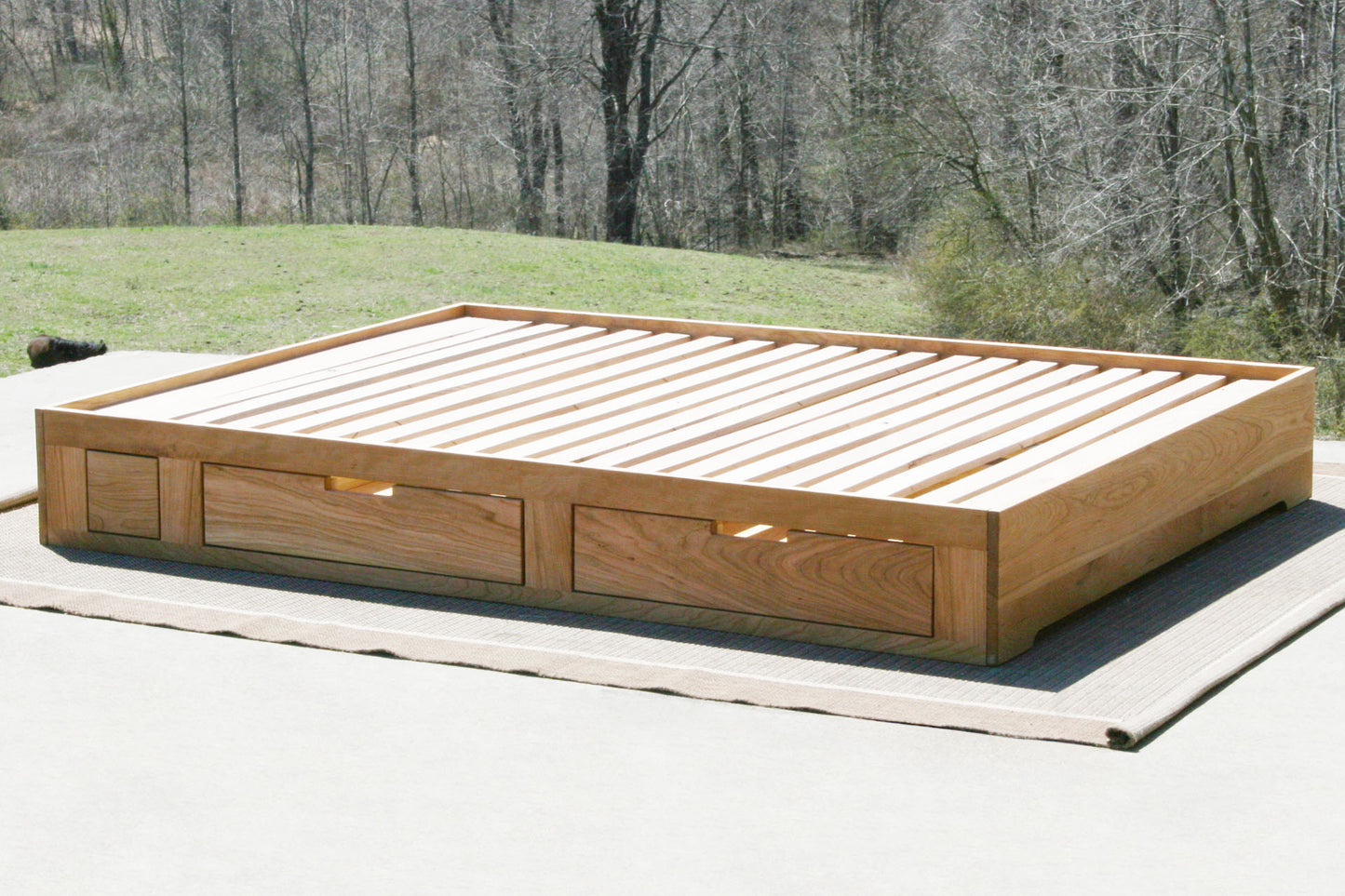 Low profile storage bed with 4 drawers