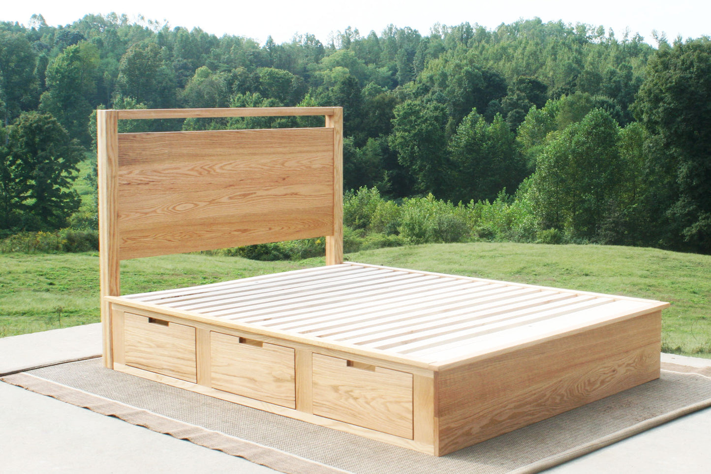 Platform Bed with 6 drawers and headboard with top bar