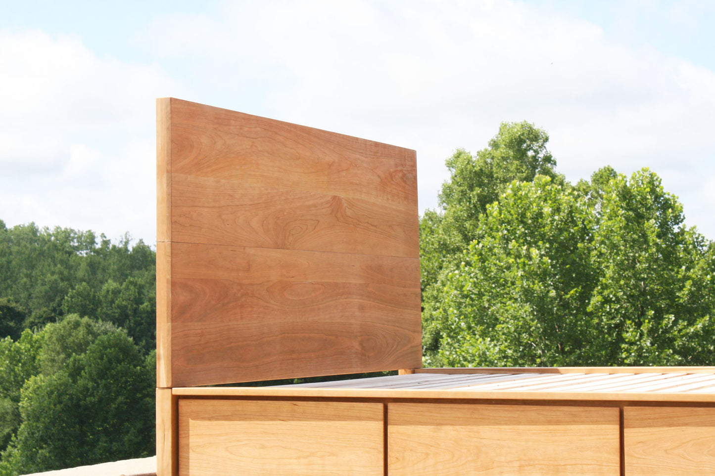 headboard of Low Storage Bed with 6 drawers
