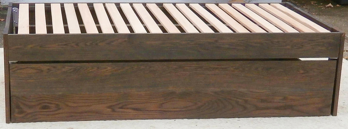 side view twin trundle bed