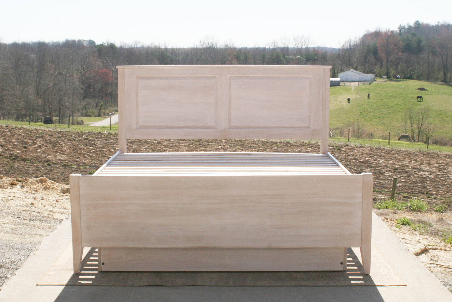 front view Roll out Trundle Bed