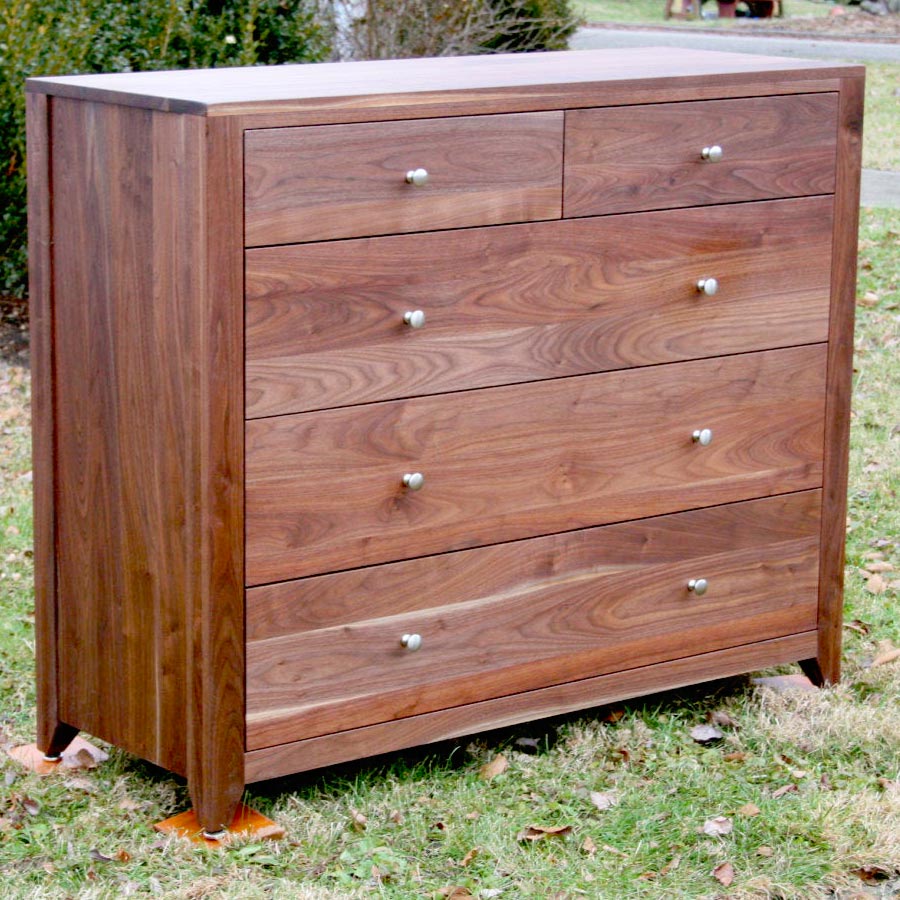 dresser-with-5-inset-drawers-and-corner-posts angled view