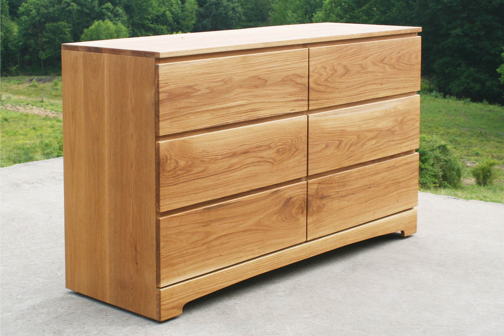 three quarter view dresser with 6 drawers