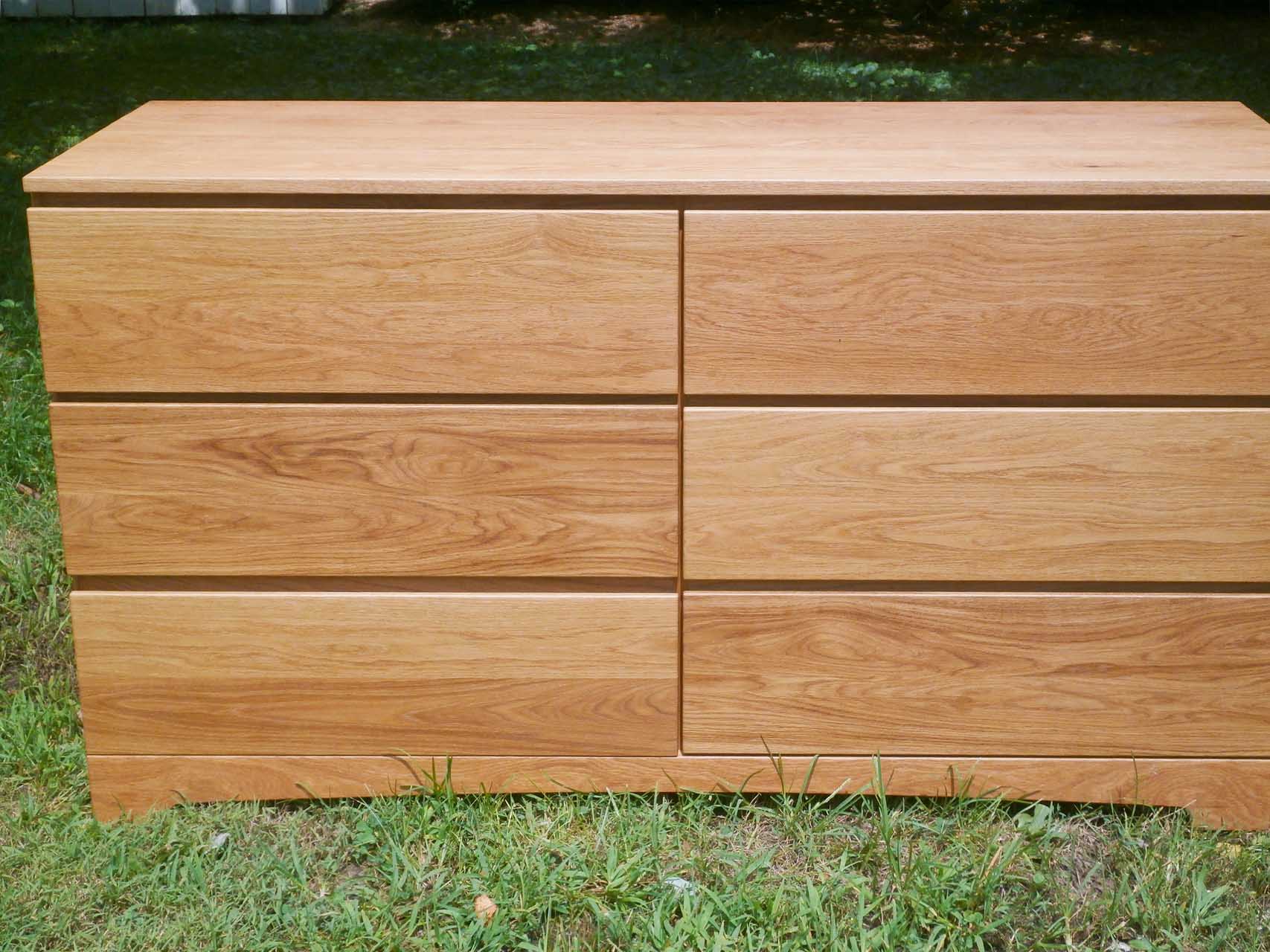 front view 6 Drawer Dresser with inset drawers and flat panel sides close up
