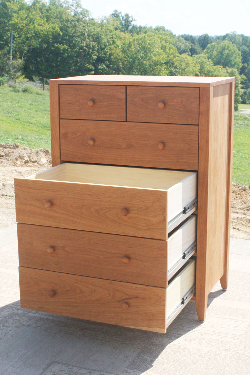 6 drawer dresser with recessed sides with drawers open