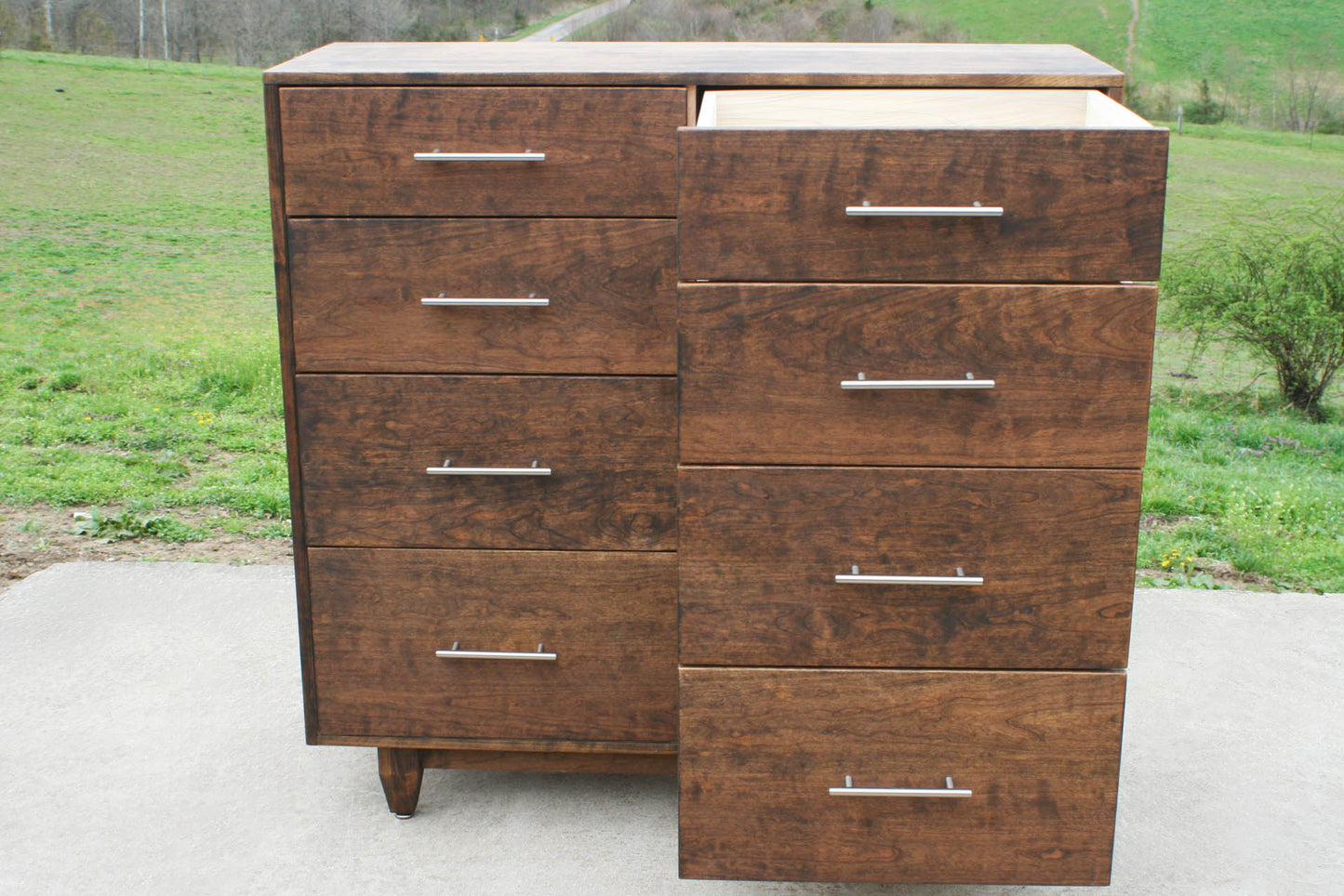 8 drawer dresser 4 drawers open