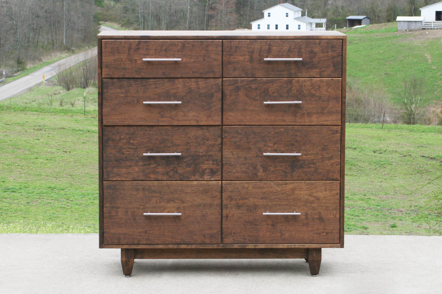 8 drawer dresser front view