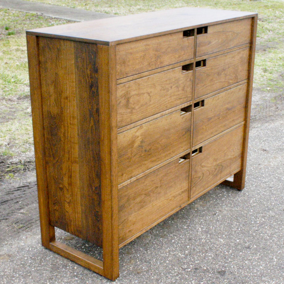 8 drawer double dresser angled view