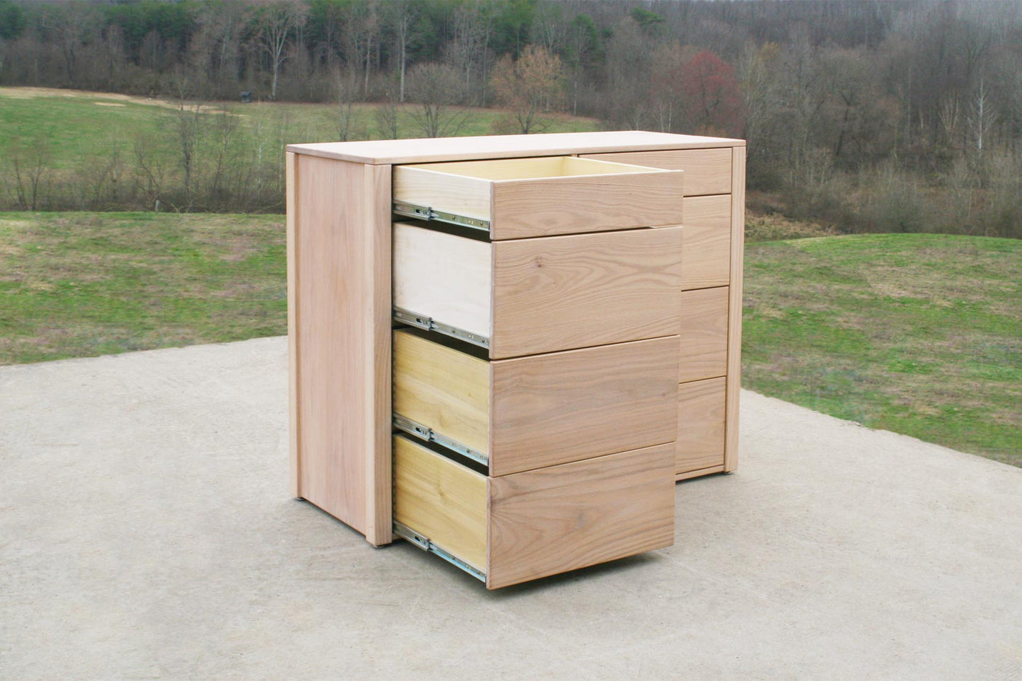 8 drawer dresser side angle view