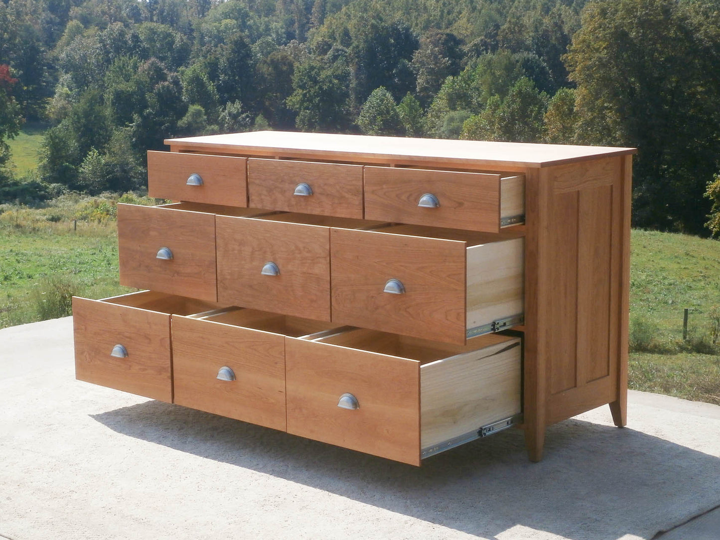 9 Drawer Dresser with Flat Paneled Ends and Overlap Drawers open