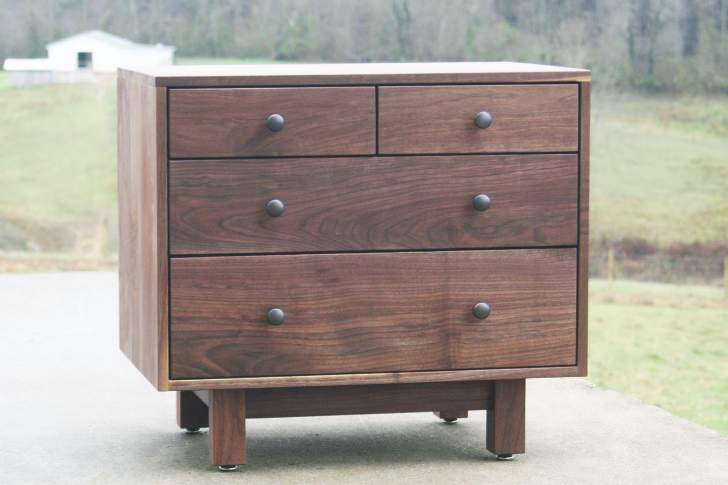 front view Small dresser with 4 drawers