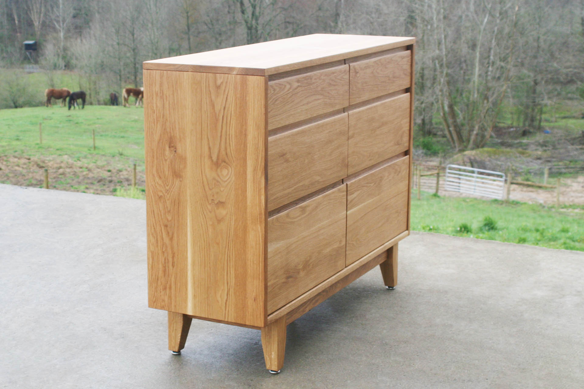 side view 6 Drawer Dresser with inset drawers and flat panel sides