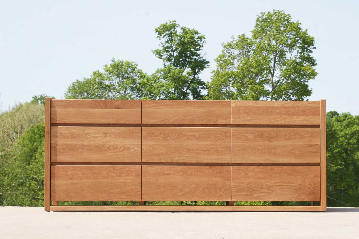 front-view-3-drawers-closed