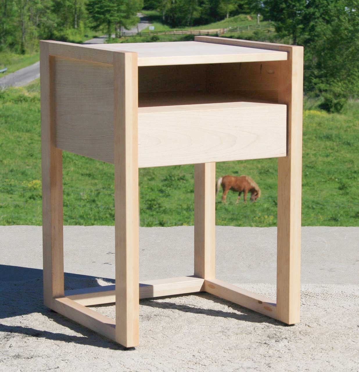 Bedside Cabinet with 1 inset drawer and 1 shelf side view maple