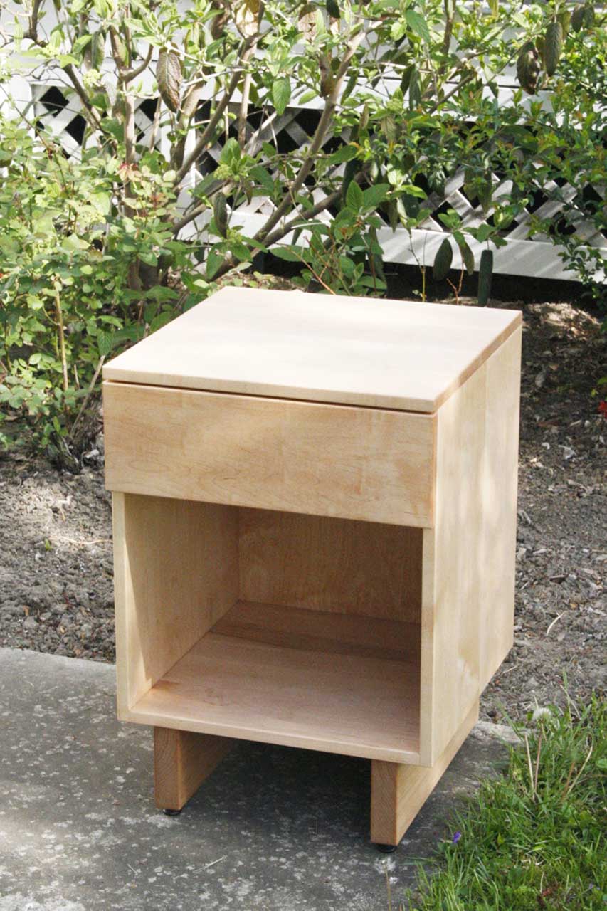 one drawer nightstand