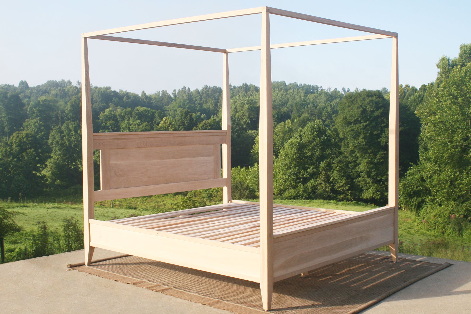 canopy bed with tapered posts