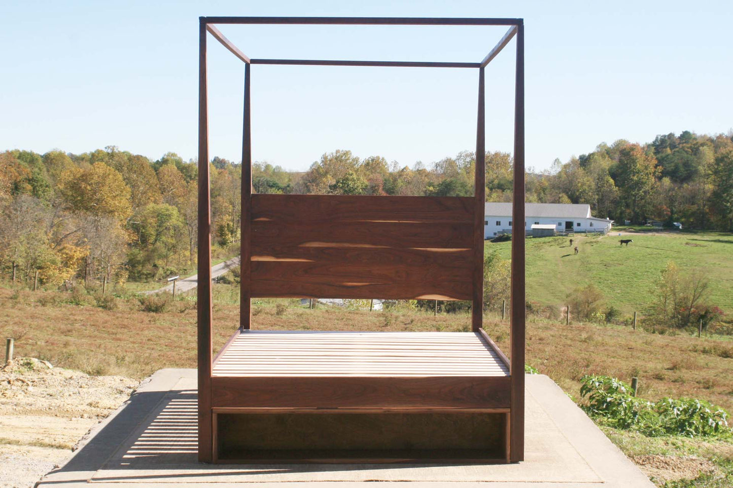 Canopy Bed With Tapered Posts and Headboard