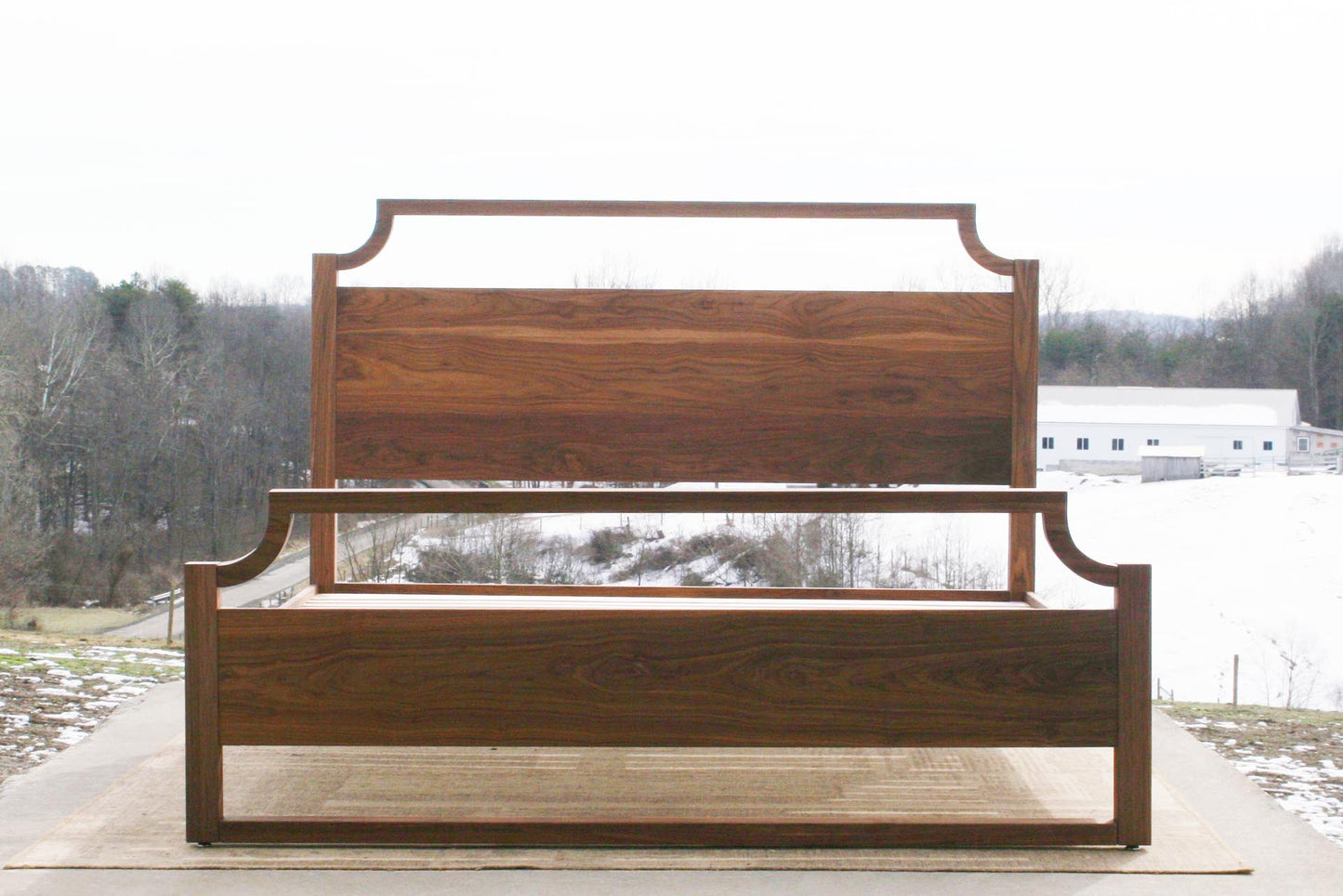 Modern Colonial Bed NbRnV04