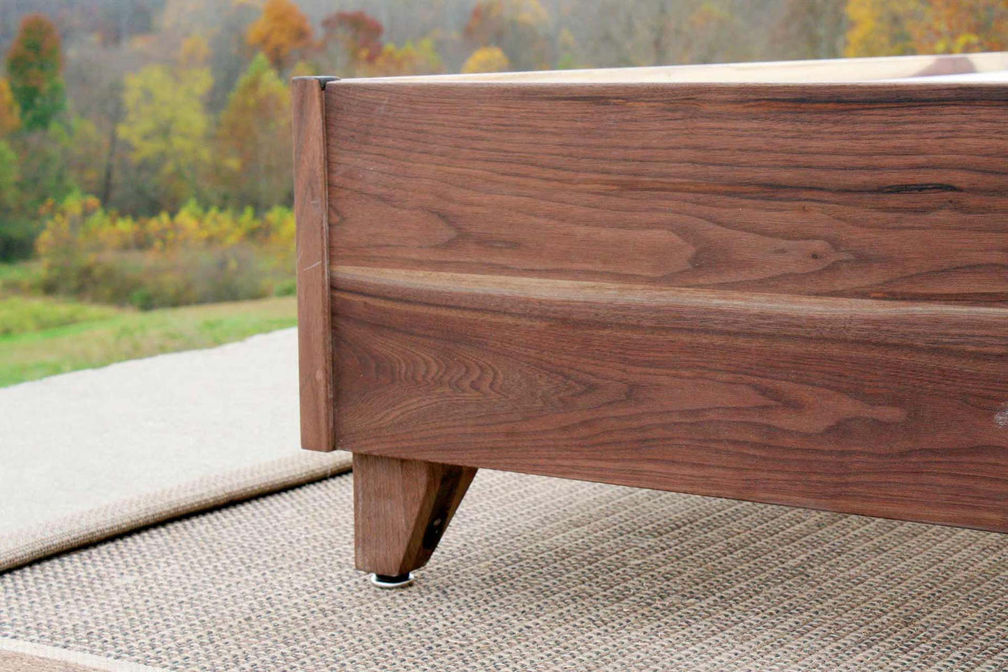 corner of Platform Bed with inside posts
