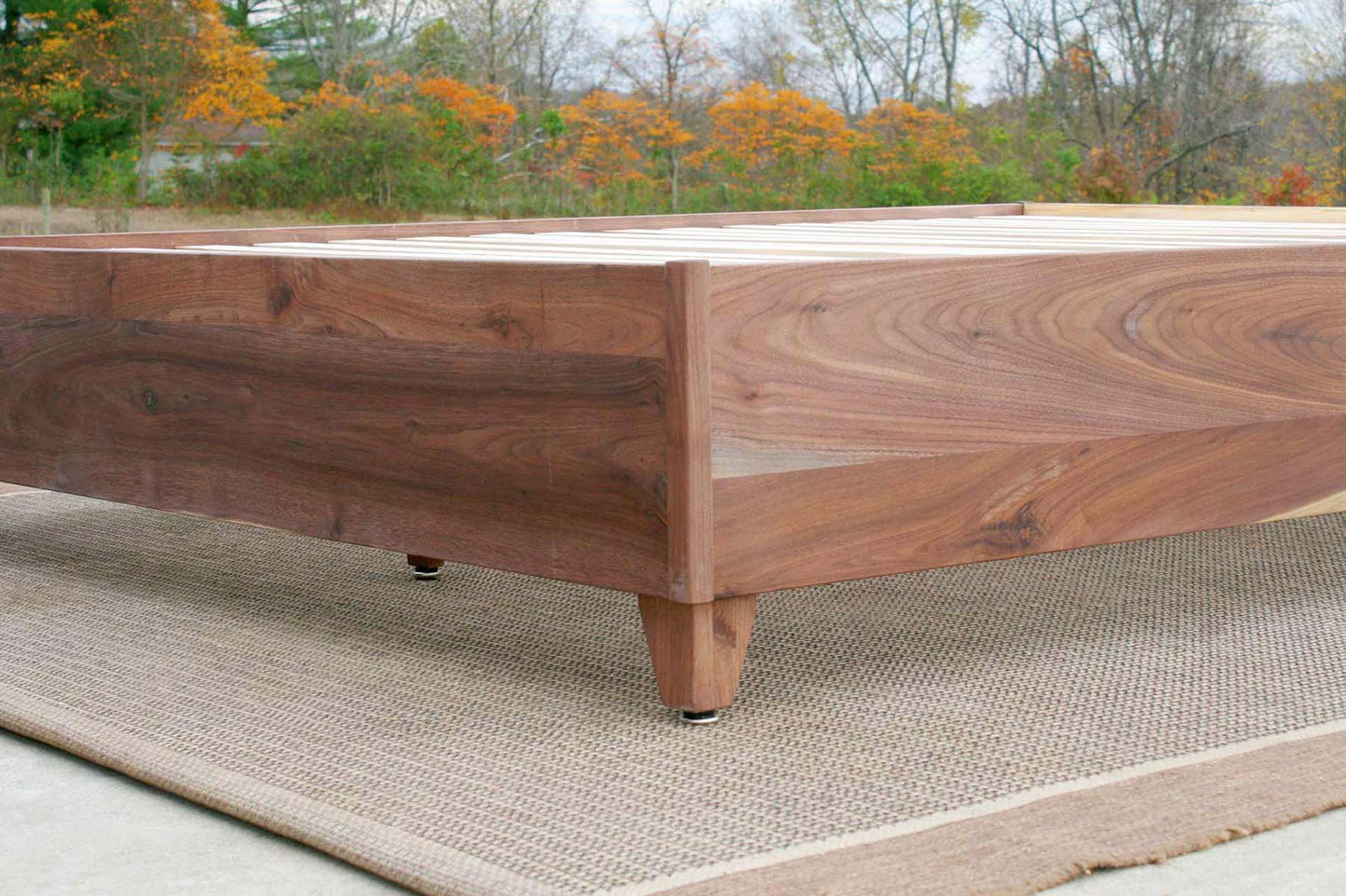 leg corner of Platform Bed with inside posts