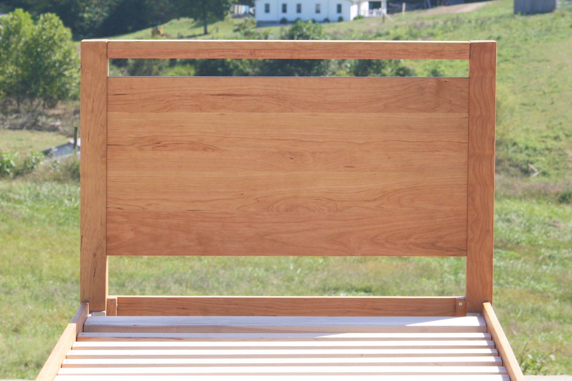 headboard of modern platform bed
