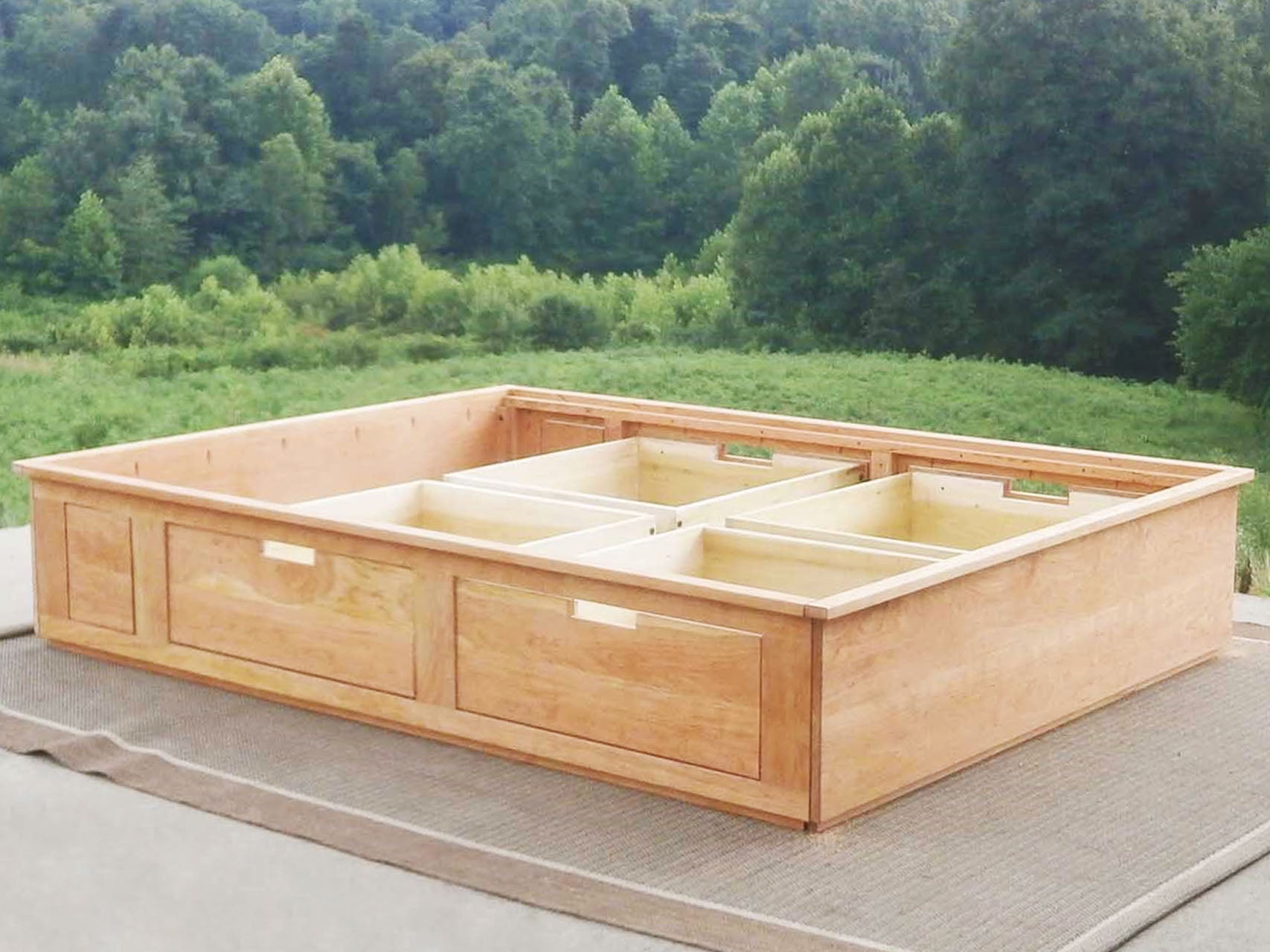 Platform or Tatami Bed with 4 drawers no slats