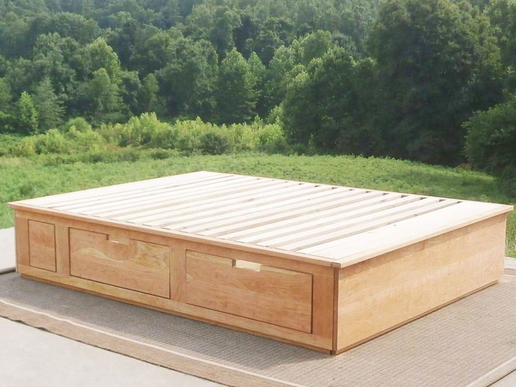 natural Platform or Tatami Bed with 4 drawers