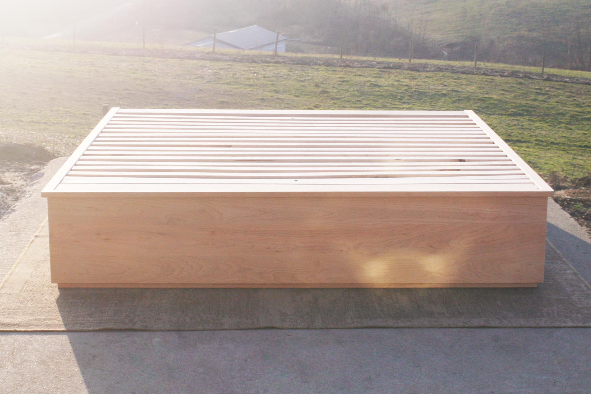 Platform or Tatami Bed with 4 drawers front view