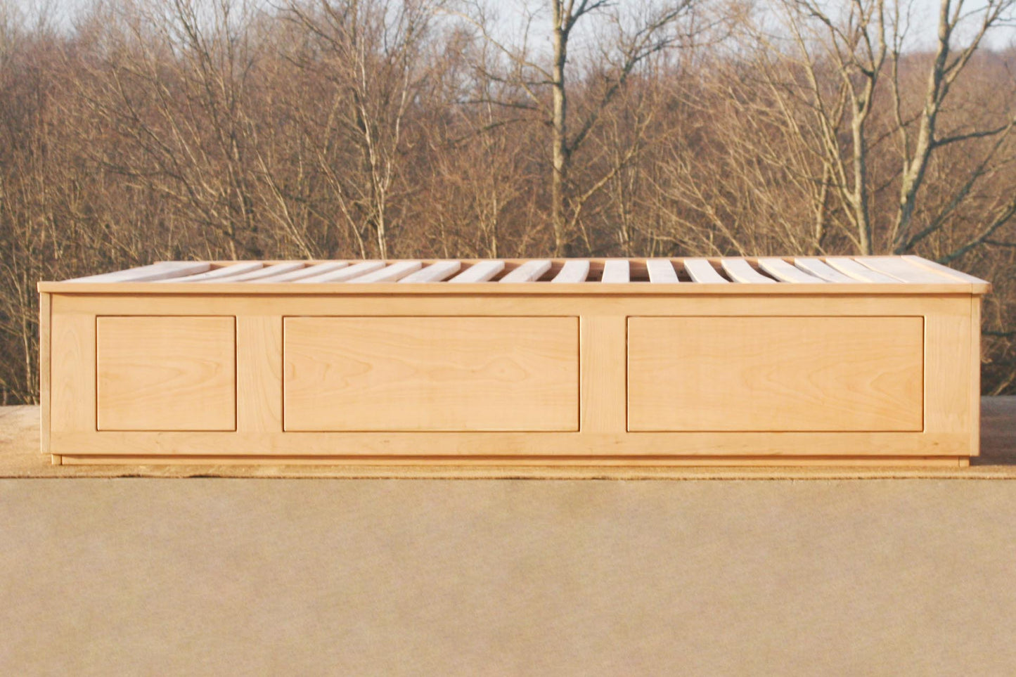 side view Tatami Bed with 4 drawers