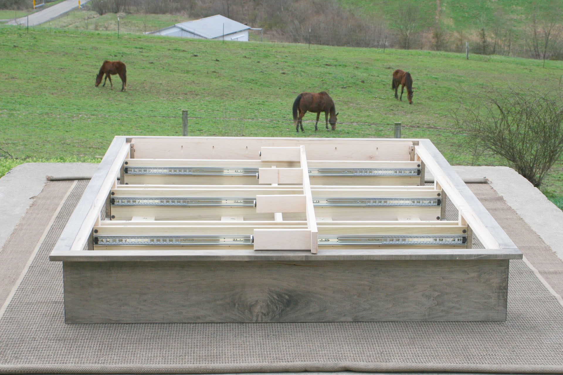 Low Platform Bed or Tatami Bed with 6 drawers with slats off