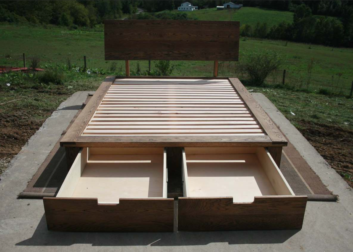 Footboard Storage Bed with 2 Drawers and Slanted Headboard NdFvS01-SF2