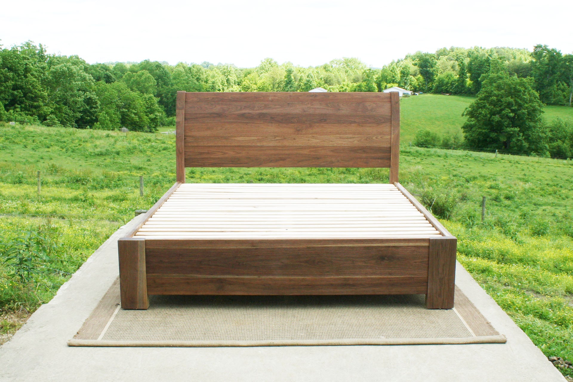 front view Sleigh Platform bed with 4 drawers and large posts