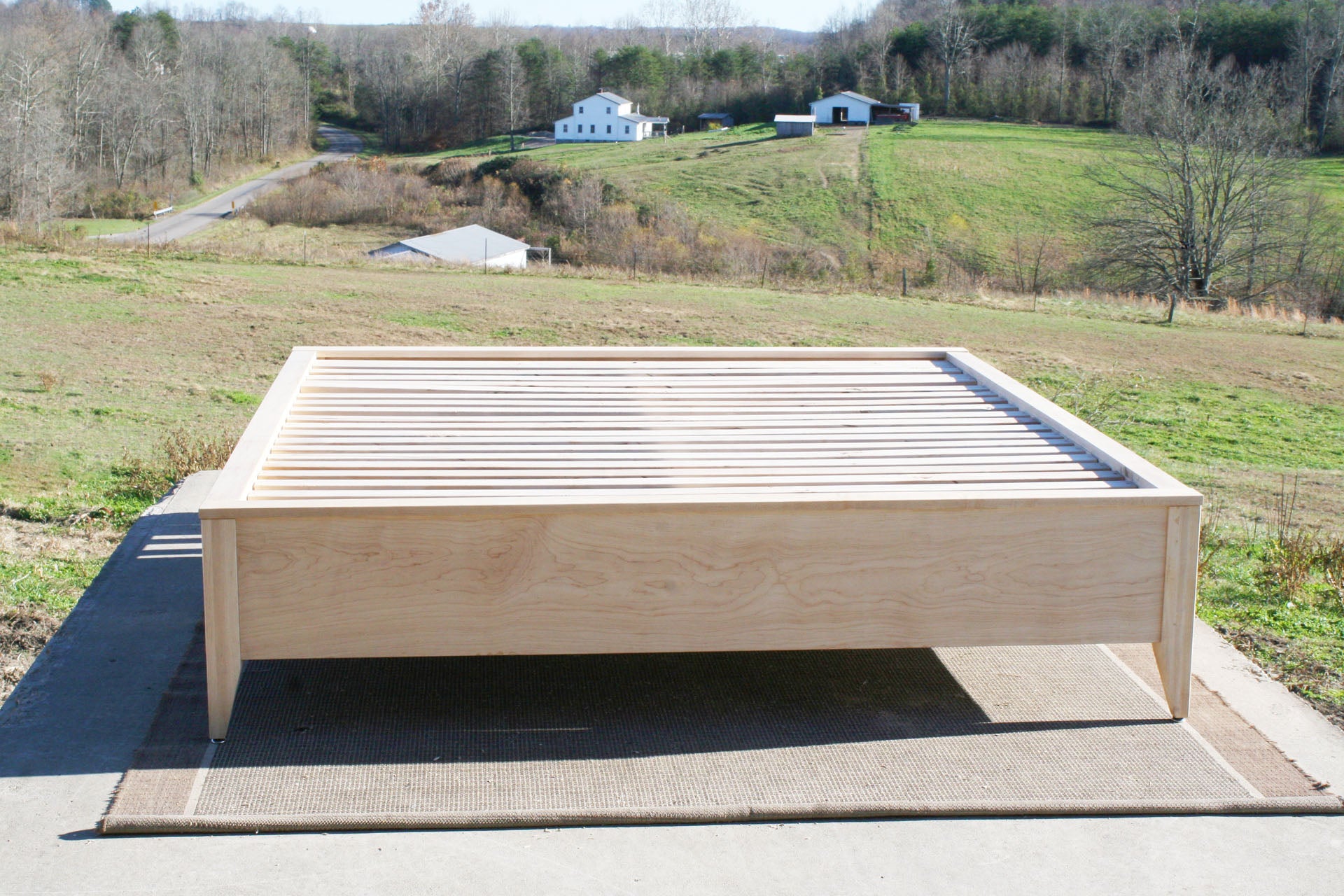 Platform Bed with 4 drawers and tapered feet