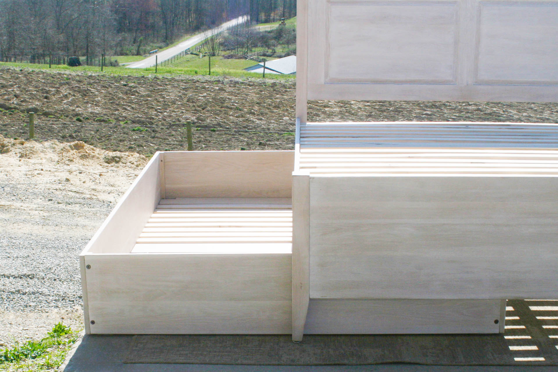 trundle of Roll out Trundle Bed